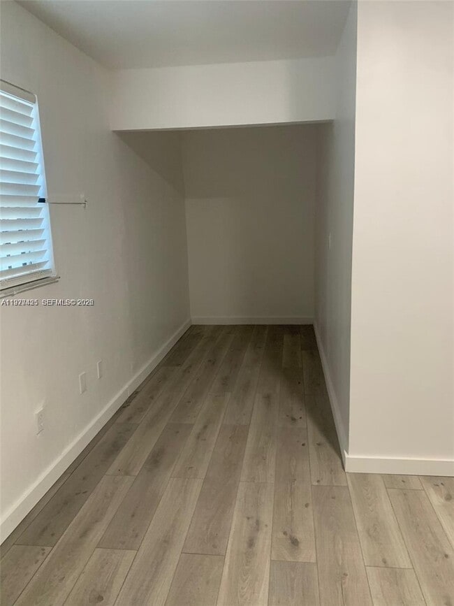 Building Photo - 8295 NE Miami Ct