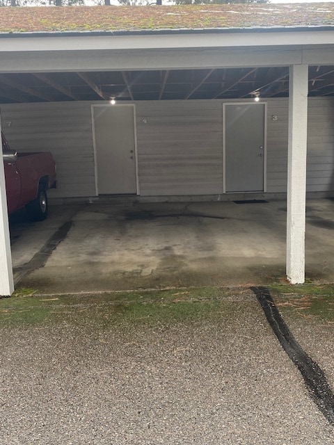 Building Photo - 623 E Whispering Pines Ln