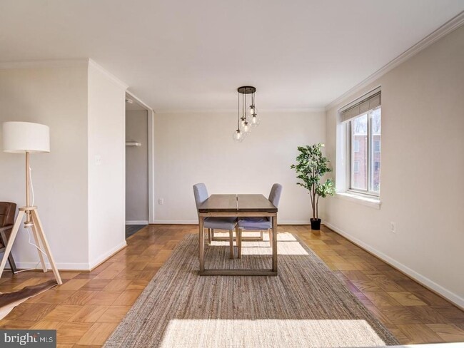 Building Photo - 3000 Spout Run Pkwy