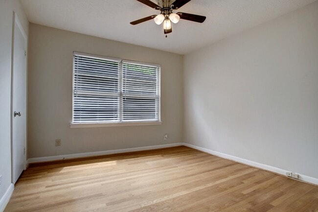 Building Photo - 9638 Maribelle Way