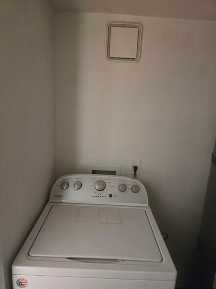 Building Photo - 4659 Krissylouise Way