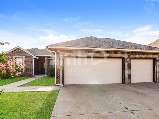 Building Photo - 4800 Limestone Dr