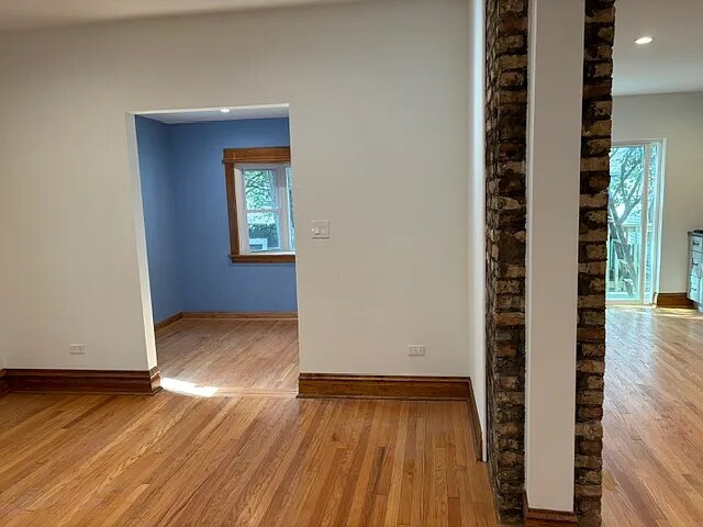 Building Photo - 4508 N Christiana Ave