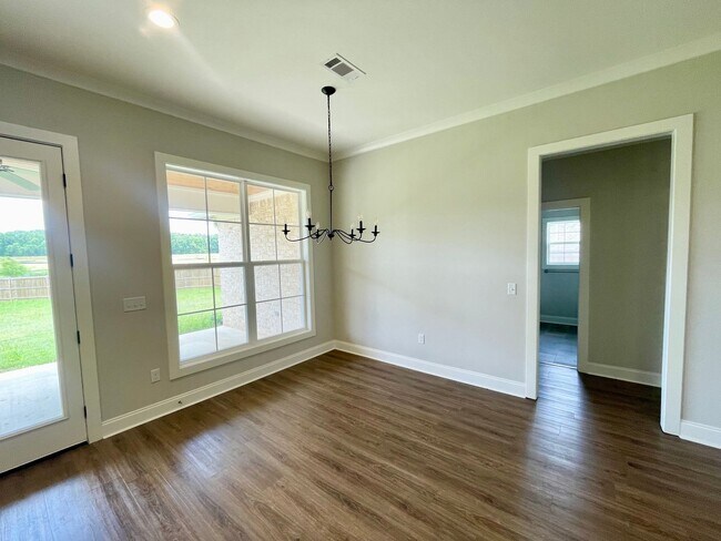 Building Photo - Stunning Germantown School District Rental with Office & Large Fenced Yard