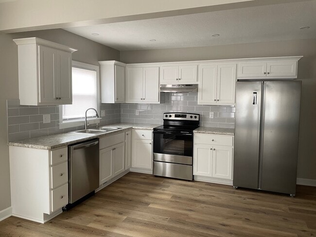 Building Photo - 1066 Northview Dr