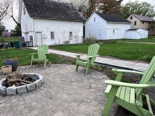 Building Photo - 130 Main St