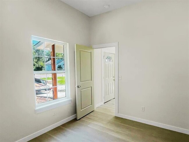 Building Photo - 2116 Charles Whitlow Ave