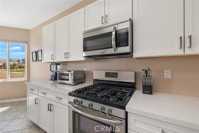 Building Photo - 39371 Blossom Cir