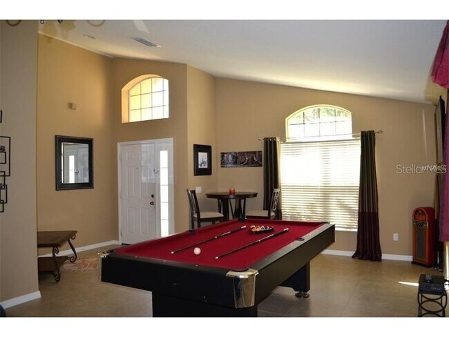 Building Photo - 5750 Los Palma Vista Dr