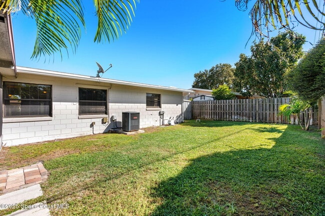 Building Photo - 1375 Crevalle Ave