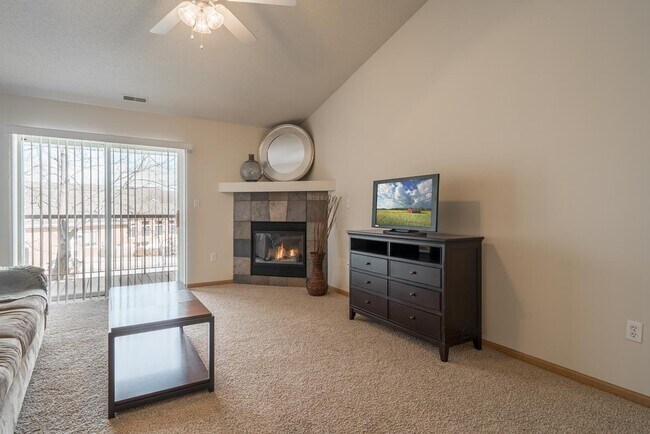 Floorplan - Pinebrook Apartments