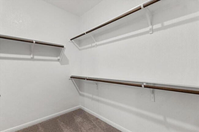 Building Photo - 133 Grn Knl Ln
