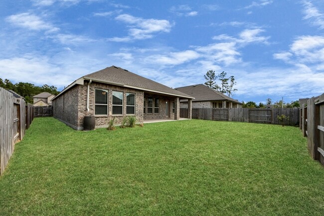 Building Photo - 17770 Misty Brk Ln
