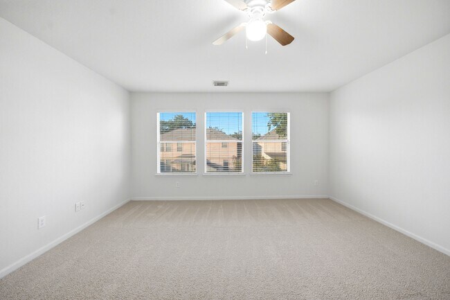 Building Photo - 3830 Misty Falls Ln