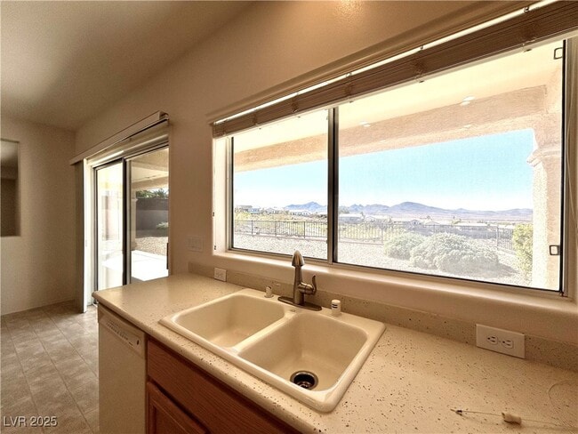 Building Photo - 2487 Hardin Ridge Dr