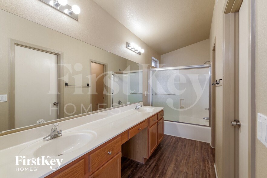 Building Photo - 7351 W Eva St