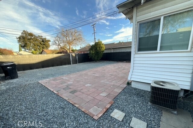 Building Photo - 405 Ramona Ave