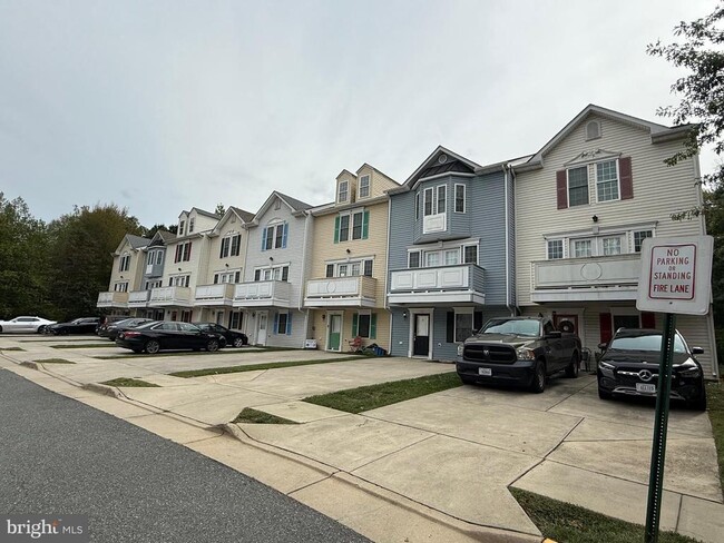 Building Photo - 202 Bell Tower Ct