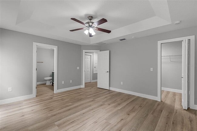 Building Photo - 13550 Laranja St
