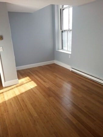 Building Photo - 100 Captains Row