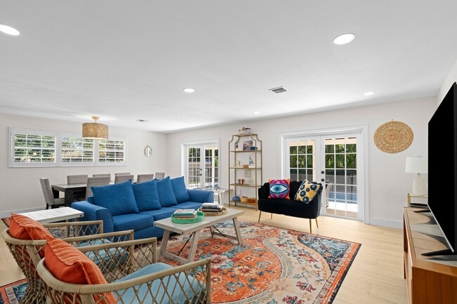 Building Photo - 486 NW 1st St