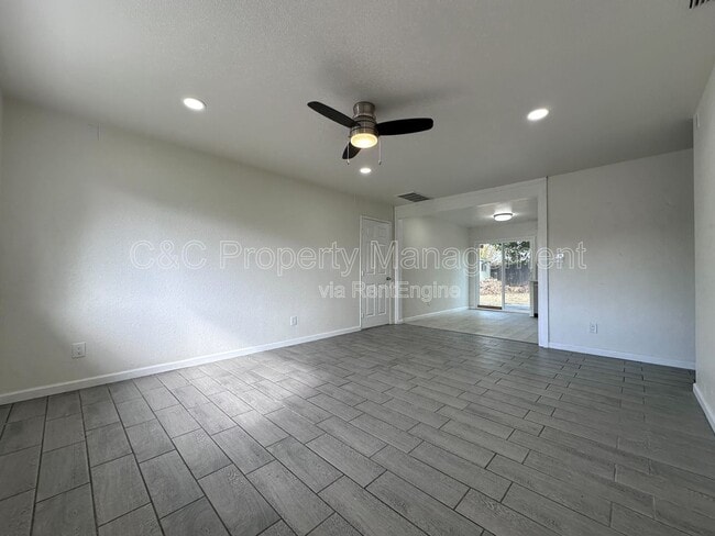 Building Photo - 8709 Sangria Way
