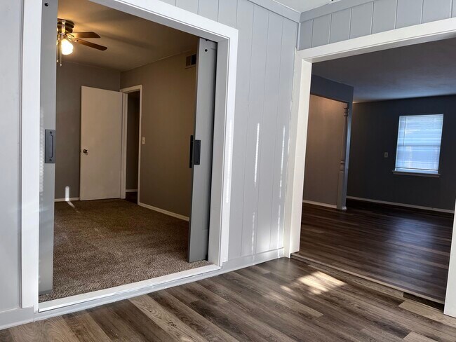 Building Photo - 6700 N Meridian Ave