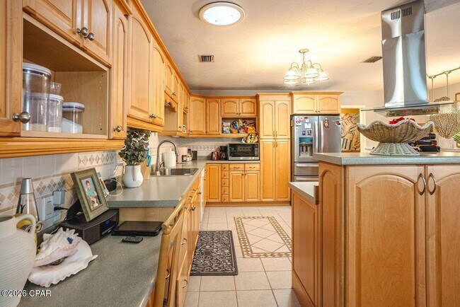 Building Photo - 6224 Seminole Dr
