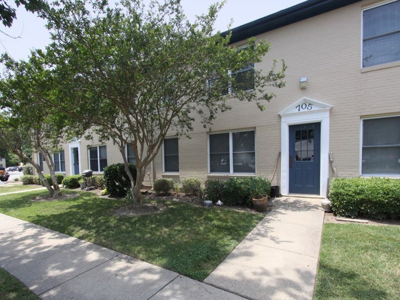 Linkhorn Place Apartments 1109 Allendale Dr Virginia Beach VA 23451