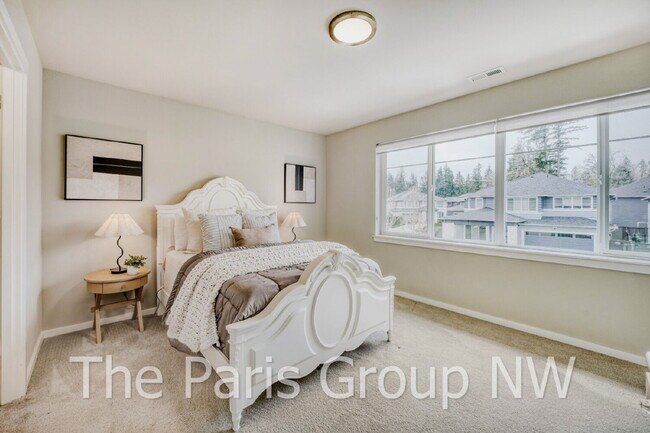 Building Photo - Luxury MainVue Maple Valley Home * UPGRADES * Central A/C * Theater Room * Outdoor Fireplace