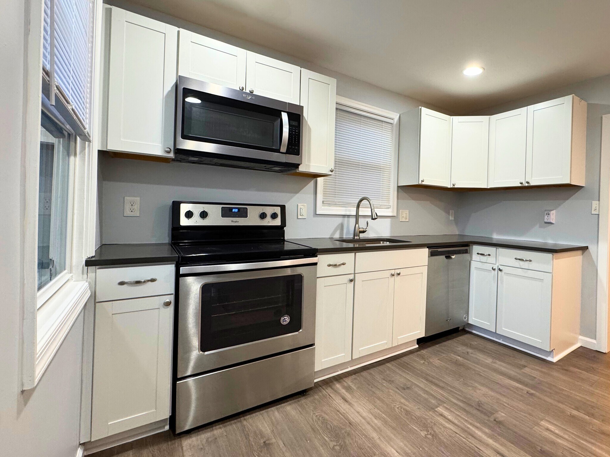 ainless - 2909 Duncan Ln