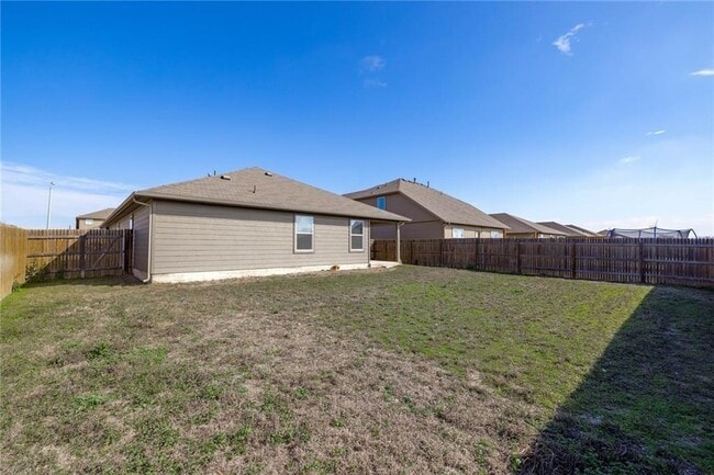 Building Photo - 222 Camellia Dr