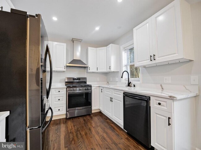 Building Photo - 4107 4th St NW