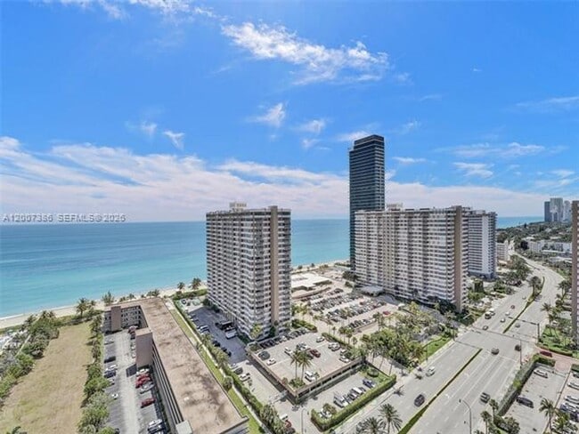 Building Photo - 1945 S Ocean Dr