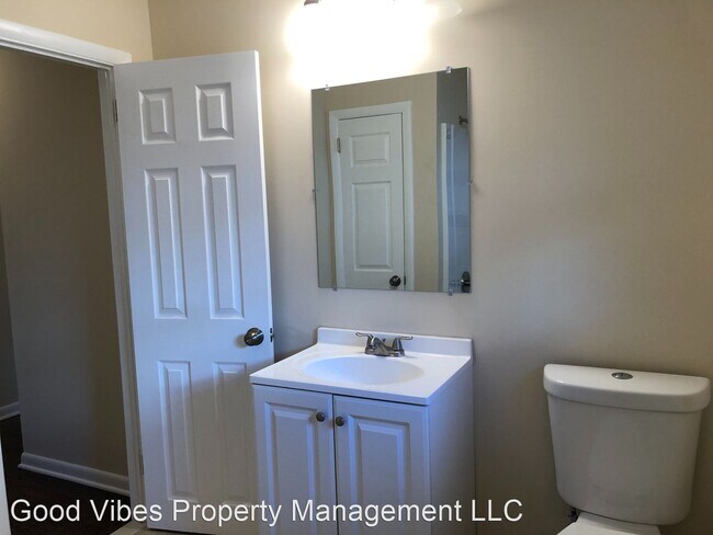 Building Photo - 2 br, 1 bath House - 166 Linden Ave