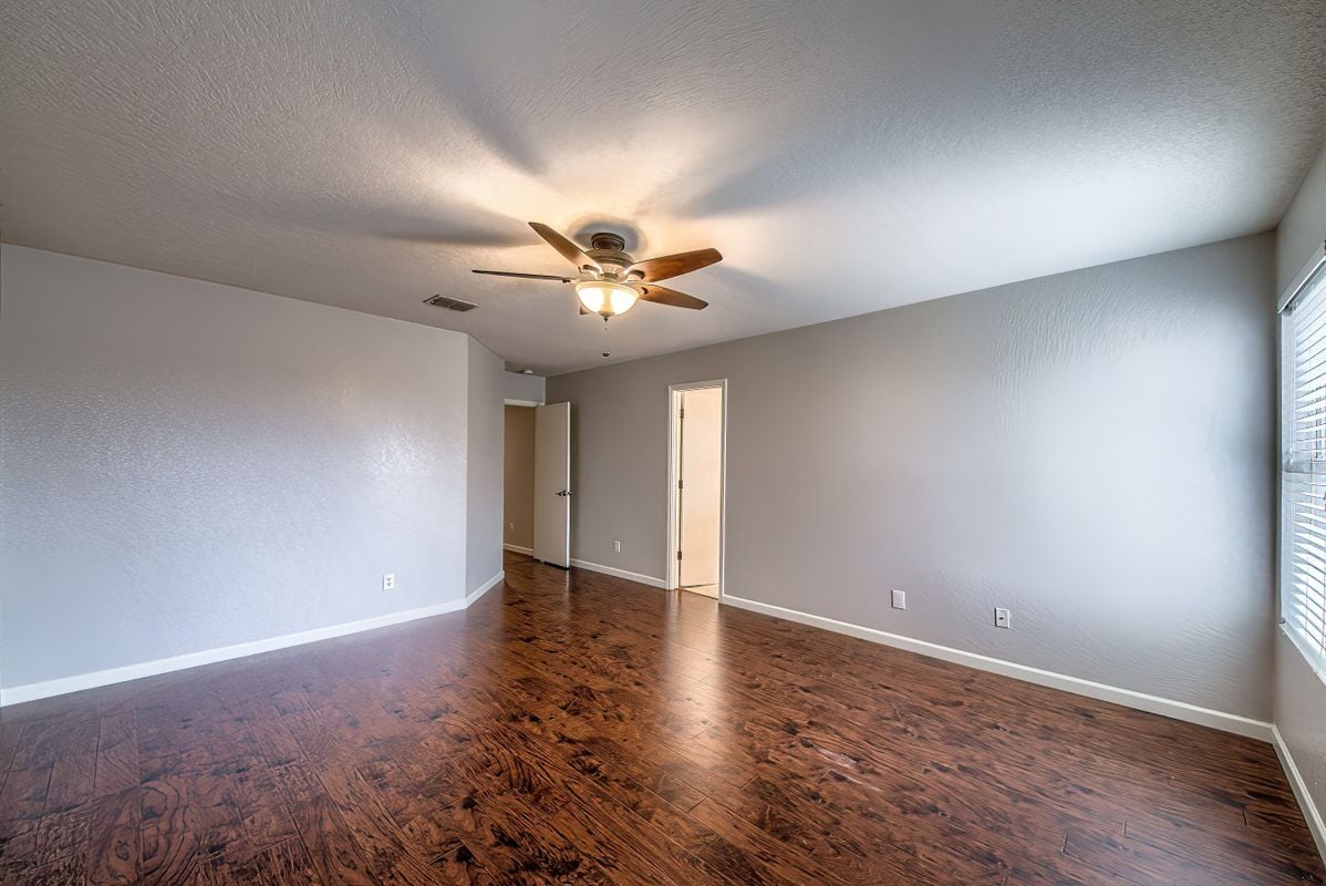 Building Photo - 132 Wistoria