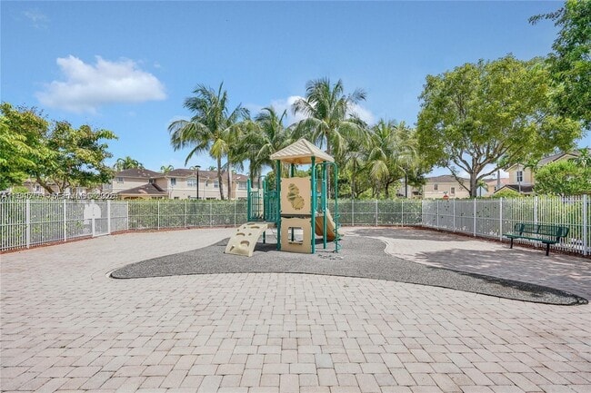 Building Photo - 12281 SW 121st Terrace