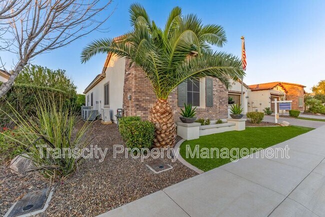 Building Photo - 1636 E Sattoo Way