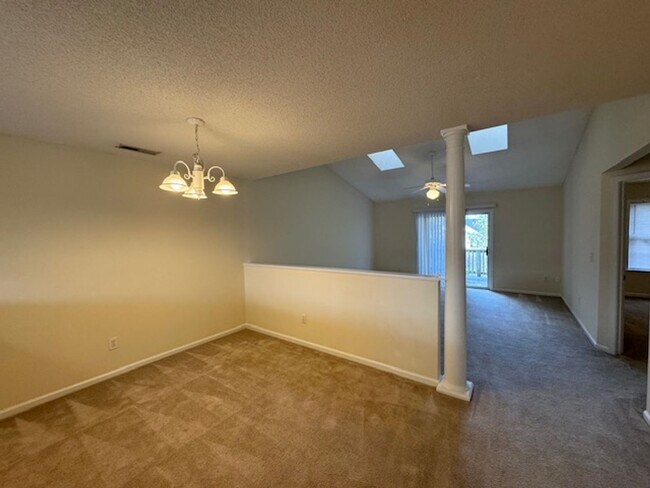 Building Photo - Holton Place - McClelland Dr.