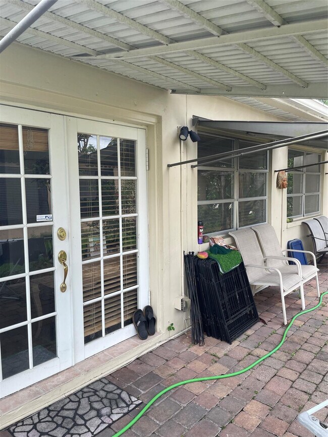 Building Photo - 4401 NW 43rd Ave