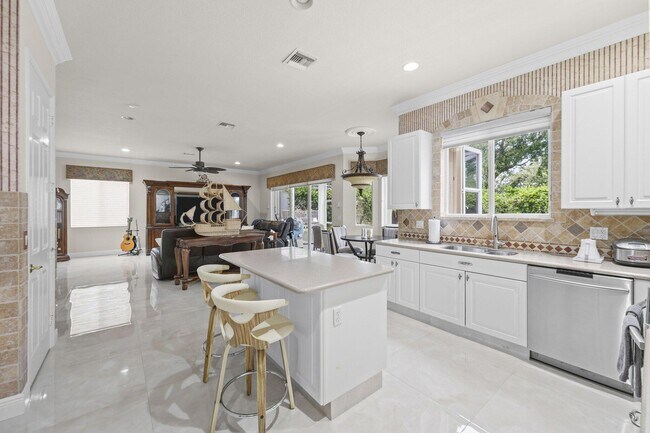 Building Photo - 4461 Mariners Cove Dr