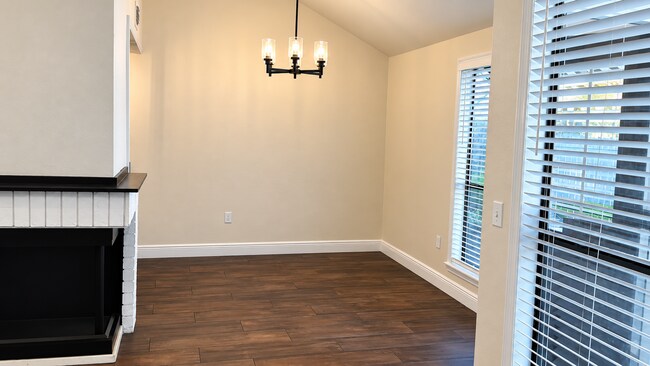 Building Photo - 602 Trinidad Ct