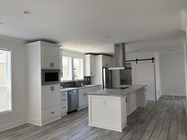Building Photo - 752 Arbor Estates Way
