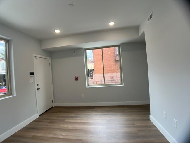 Building Photo - 3221 N 13th St