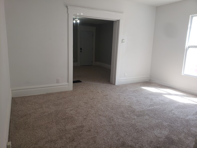 Building Photo - 255 Elmwood Ave