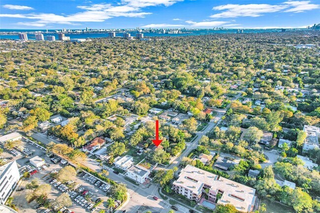 Building Photo - 12287 NE 7th Ave