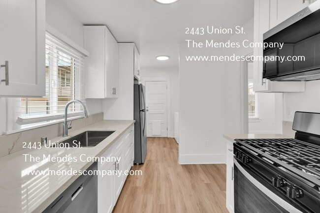 Building Photo - 2443 Union St