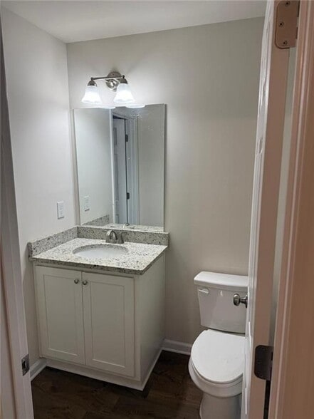 Building Photo - 635 Ben Higgins Rd