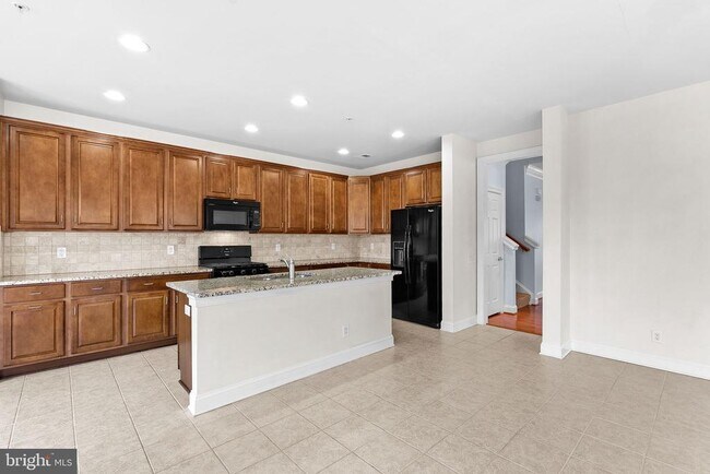 Building Photo - 42788 Lauder Terrace