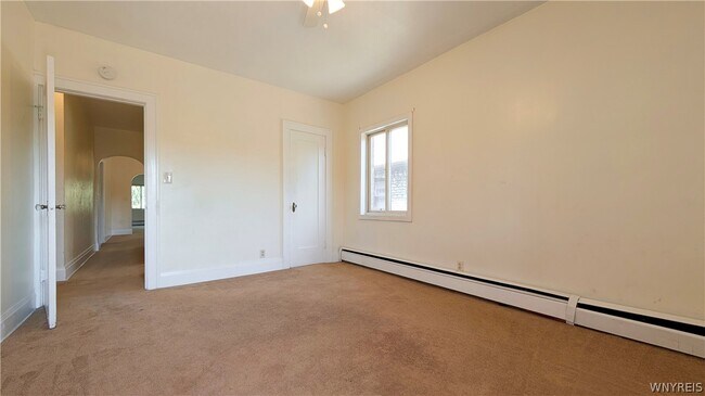 Building Photo - 95 Rand Ave